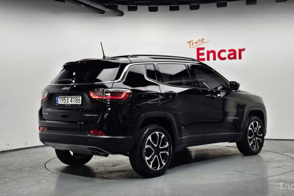 2022 Jeep Compass с пробегом 20 317 км