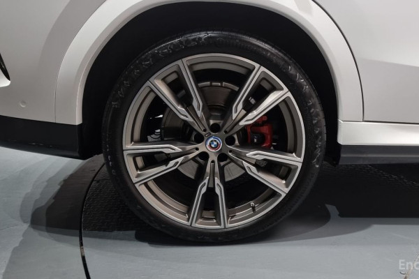 2022 BMW X6 с пробегом 61 767 км