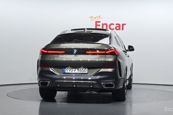 2022 BMW X6 с пробегом 14 959 км