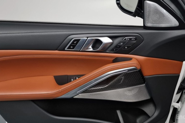 2022 BMW X6 с пробегом 61 767 км