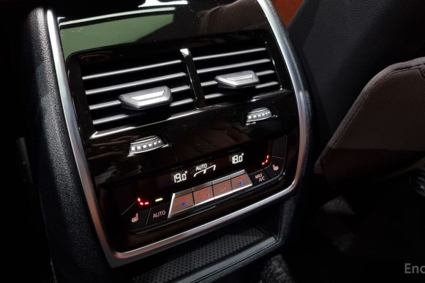 2022 BMW X6 с пробегом 61 767 км