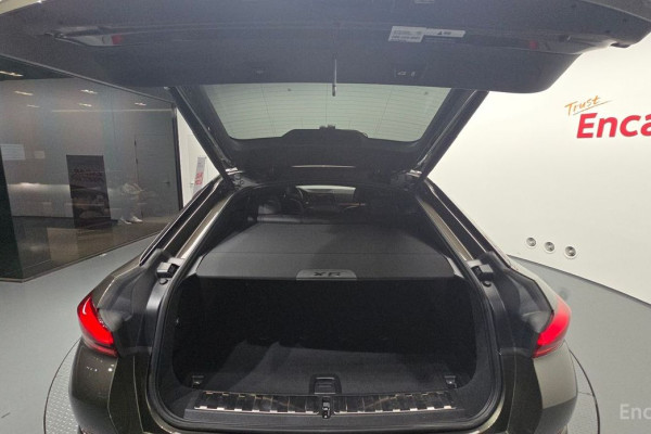 2022 BMW X6 с пробегом 14 959 км