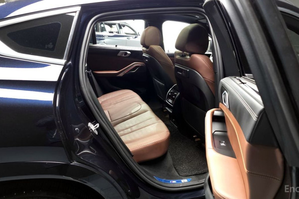 2022 BMW X6 с пробегом 71 074 км