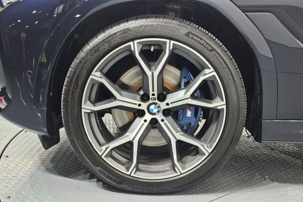 2022 BMW X6 с пробегом 89 627 км