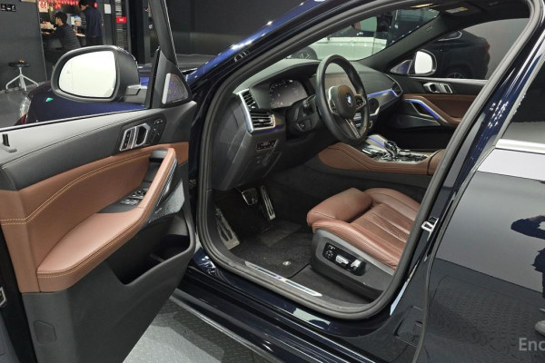 2022 BMW X6 с пробегом 62 353 км