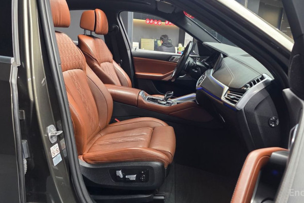 2022 BMW X6 с пробегом 68 057 км