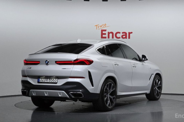 2022 BMW X6 с пробегом 66 425 км