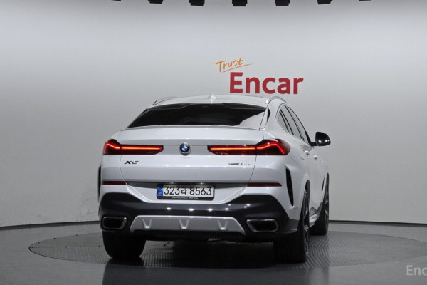 2022 BMW X6 с пробегом 66 425 км