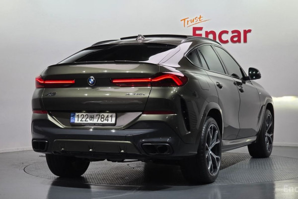 2022 BMW X6 с пробегом 57 940 км