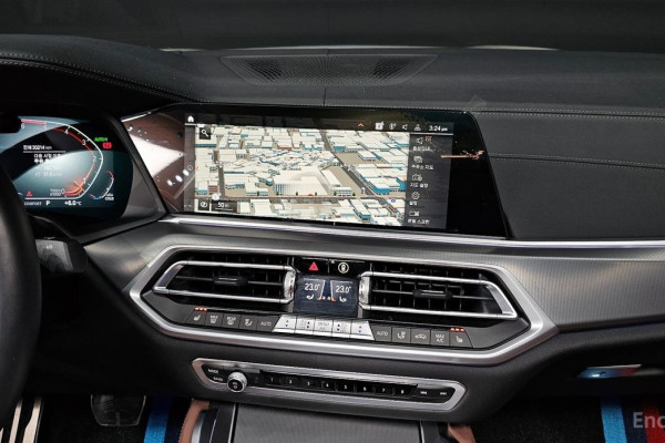 2022 BMW X6 с пробегом 30 214 км