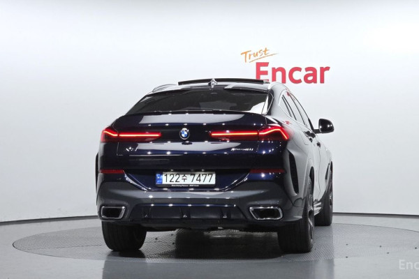 2022 BMW X6 с пробегом 39 028 км