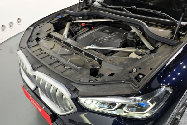 2022 BMW X6 с пробегом 39 028 км