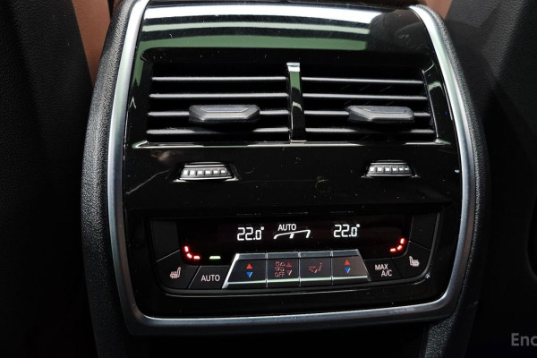 2022 BMW X6 с пробегом 30 214 км