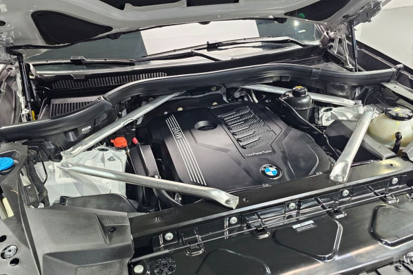 2022 BMW X6 с пробегом 77 128 км