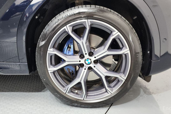 2022 BMW X6 с пробегом 48 048 км