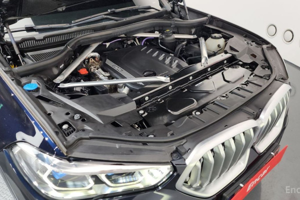 2022 BMW X6 с пробегом 48 048 км