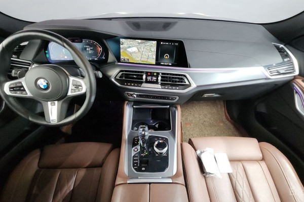 2022 BMW X6 с пробегом 48 048 км