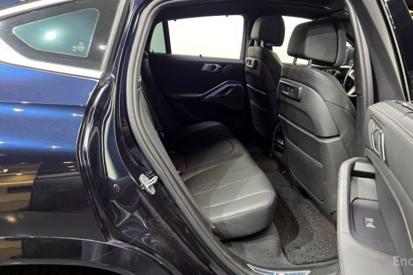 2022 BMW X6 с пробегом 71 934 км