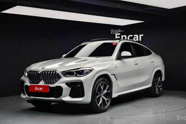 2022 BMW X6 с пробегом 38 412 км
