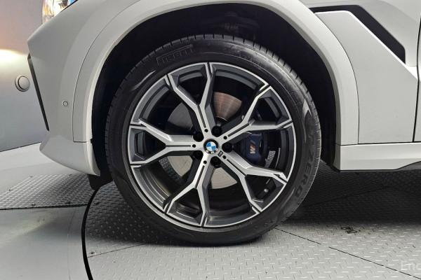 2022 BMW X6 с пробегом 38 412 км