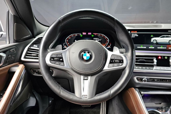 2022 BMW X6 с пробегом 38 412 км