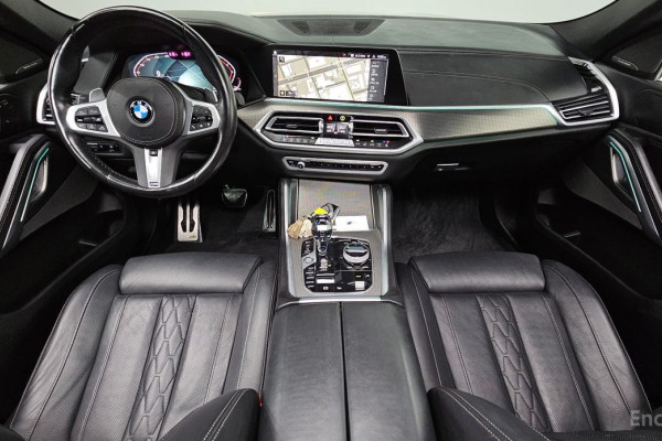 2022 BMW X6 с пробегом 67 323 км