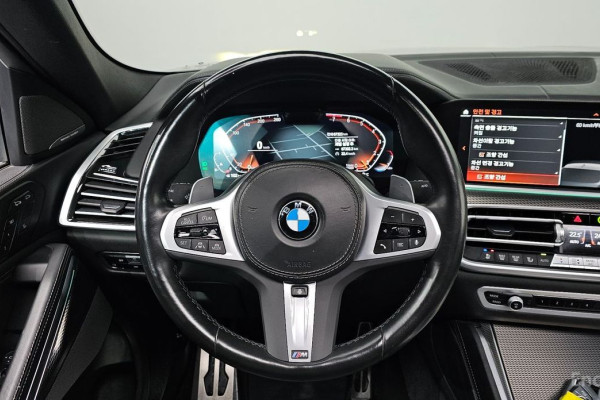 2022 BMW X6 с пробегом 67 323 км