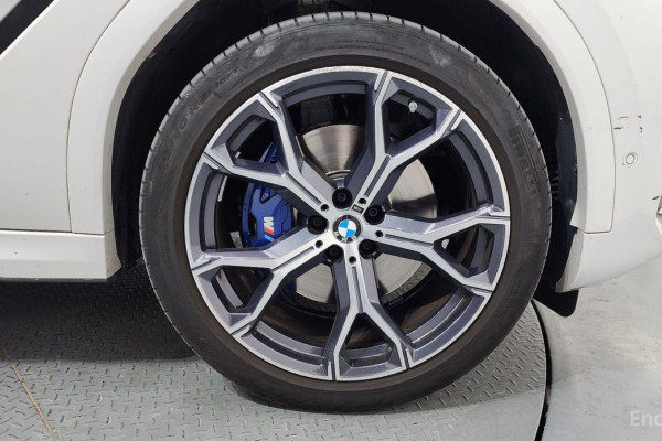 2022 BMW X6 с пробегом 39 119 км