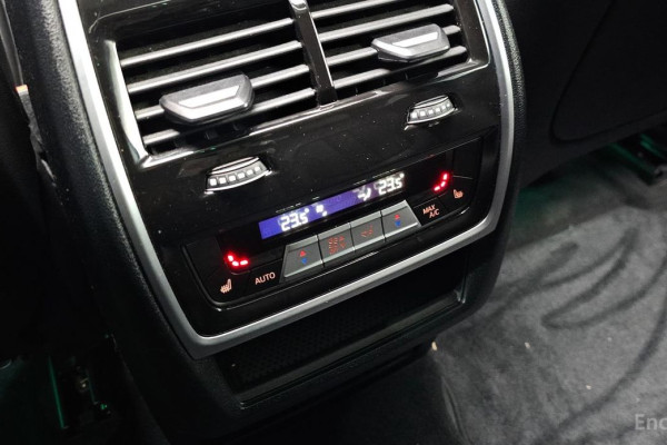 2022 BMW X6 с пробегом 67 323 км