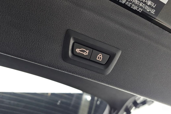 2022 BMW X6 с пробегом 67 323 км