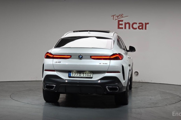 2022 BMW X6 с пробегом 93 708 км