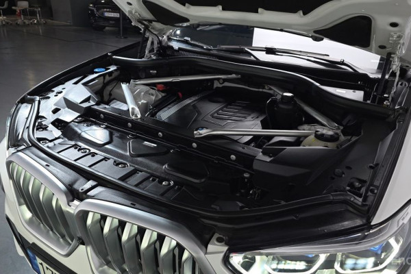 2022 BMW X6 с пробегом 93 708 км