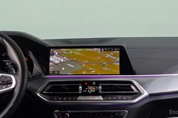 2022 BMW X6 с пробегом 24 443 км