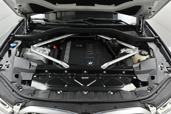 2022 BMW X6 с пробегом 74 639 км