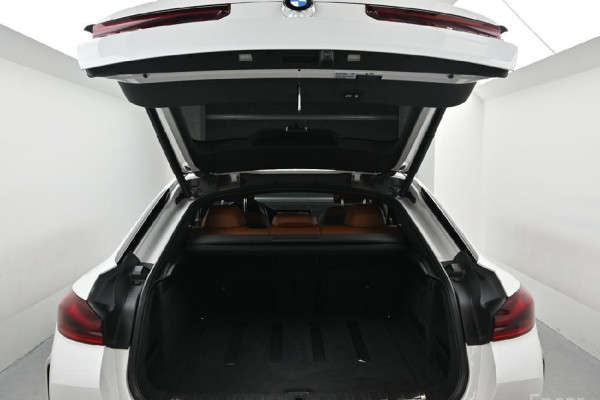 2022 BMW X6 с пробегом 74 639 км