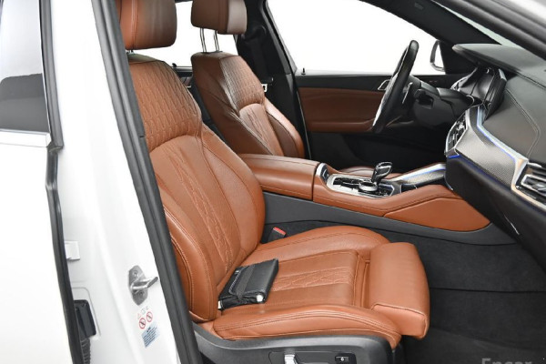2022 BMW X6 с пробегом 74 639 км