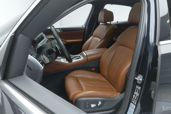 2022 BMW X6 с пробегом 57 877 км