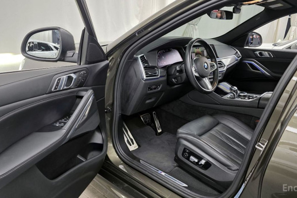 2022 BMW X6 с пробегом 67 701 км