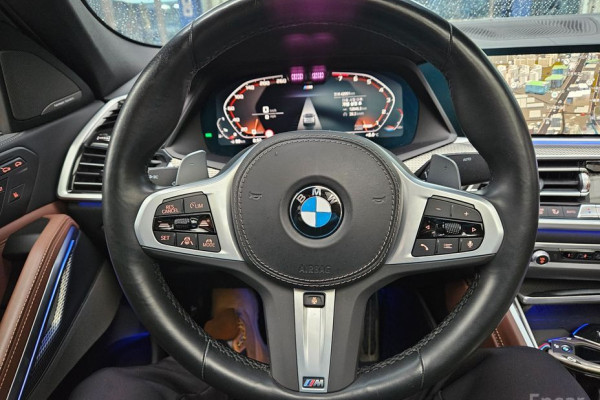 2022 BMW X6 с пробегом 42 000 км
