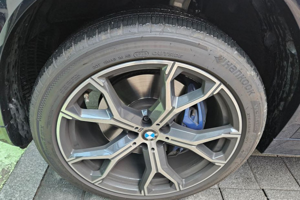 2022 BMW X6 с пробегом 42 000 км