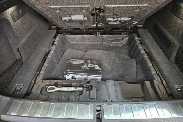 2022 BMW X6 с пробегом 42 000 км