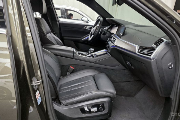 2022 BMW X6 с пробегом 67 701 км