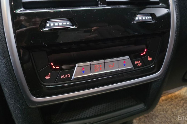 2022 BMW X6 с пробегом 51 993 км