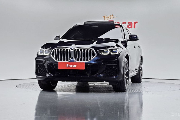 2022 BMW X6 с пробегом 27 571 км