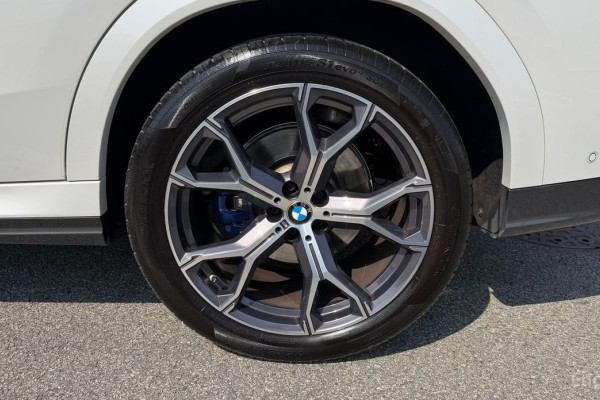 2022 BMW X6 с пробегом 64 414 км