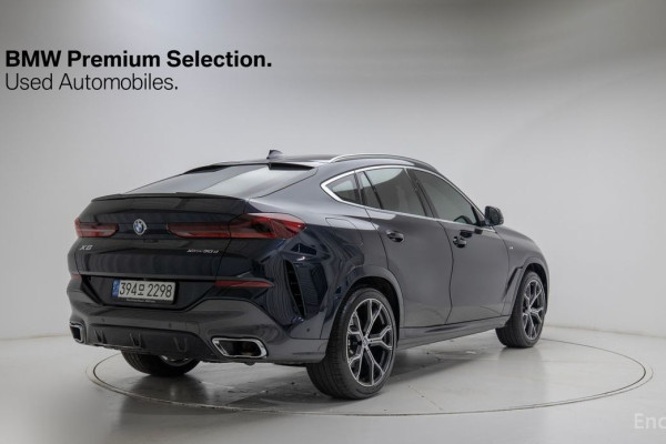 2022 BMW X6 с пробегом 52 300 км