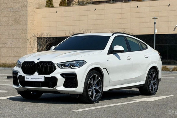 2022 BMW X6 с пробегом 64 414 км