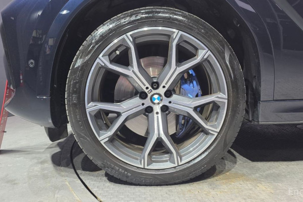 2022 BMW X6 с пробегом 83 241 км