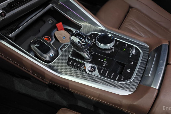 2022 BMW X6 с пробегом 83 241 км