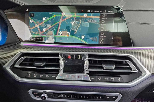 2022 BMW X6 с пробегом 12 114 км